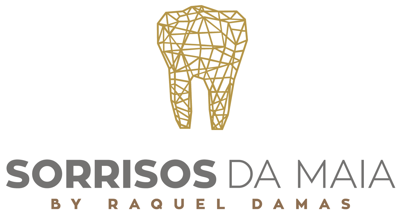 Sorrisos da Maia by Raquel Damas